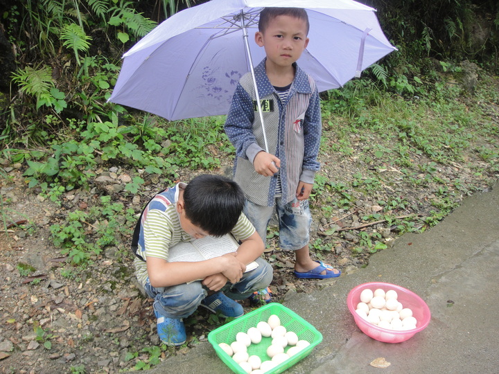 赖施娟 大山里的孩子 82.jpg